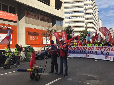 17-07-20 FolgaMetalManifaCorunha38.jpeg